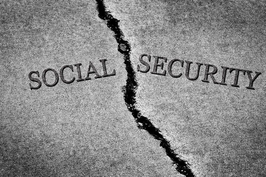 MOST SENIORS OVERESTIMATE THEIR SOCIAL SECURITY BENEFITS